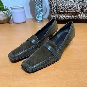 Stuart Weitzman Green Leather Slip-On Loafers with Square Toe